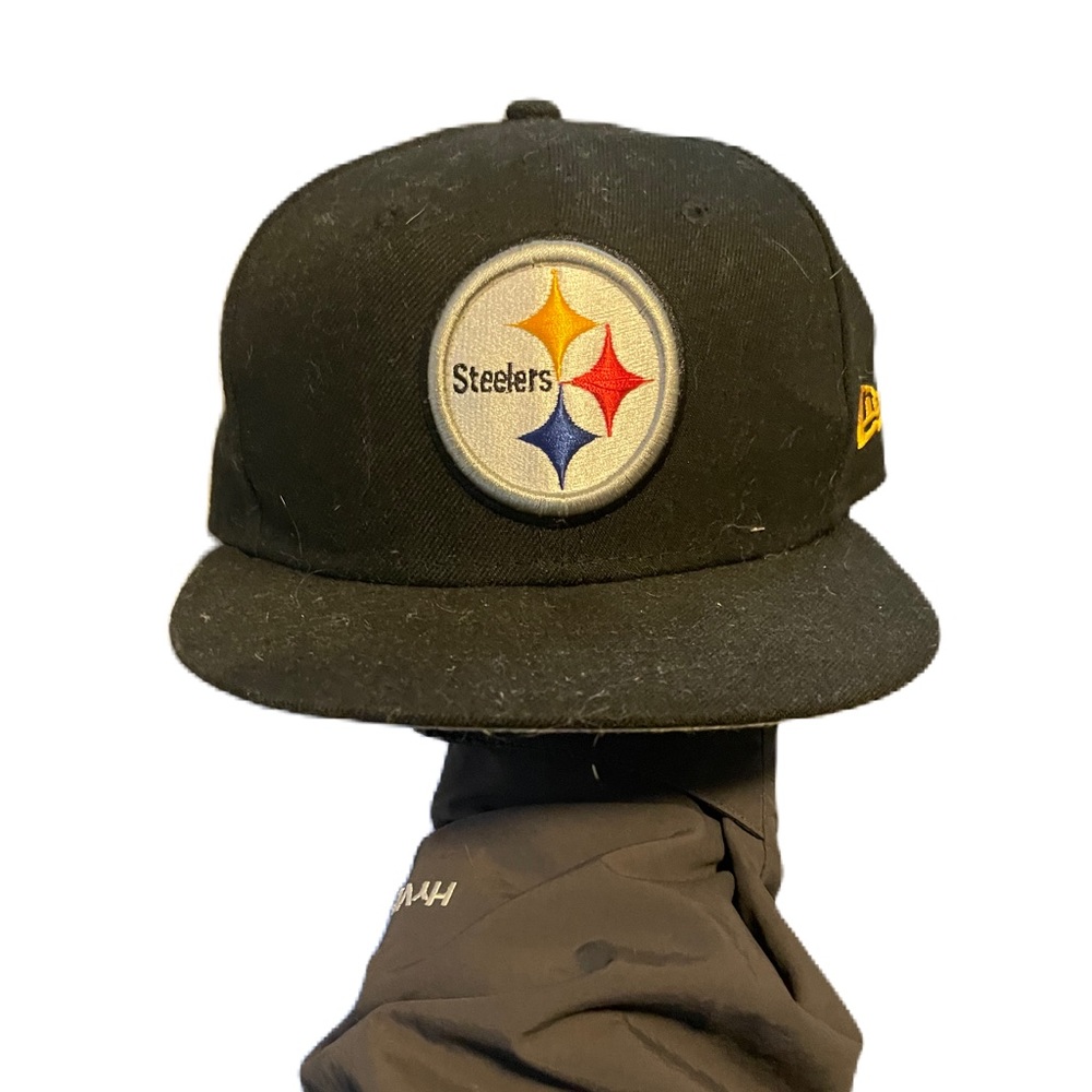 NFL steelers hat size 7 1/8th